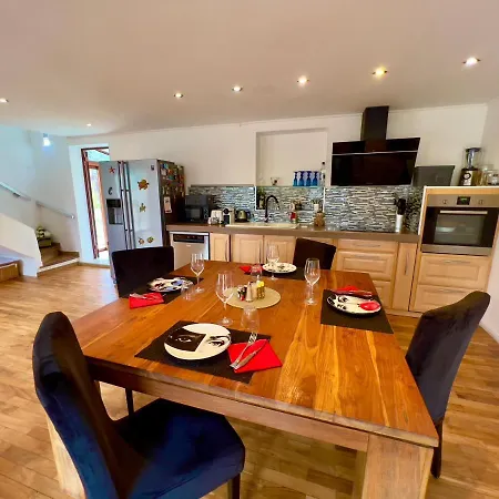 Natval - 600 M2 فيلة