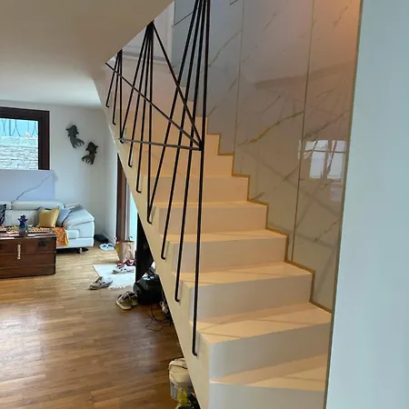 Villa Natval - 600 M2 *