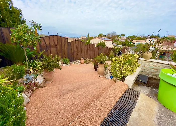 Natval - 600 M2 Villa