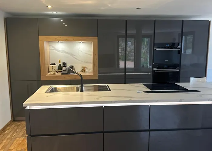 Natval - 600 M2 Villa *