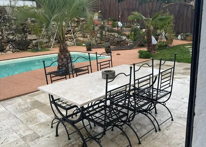 Villa Natval - 600 M2 *